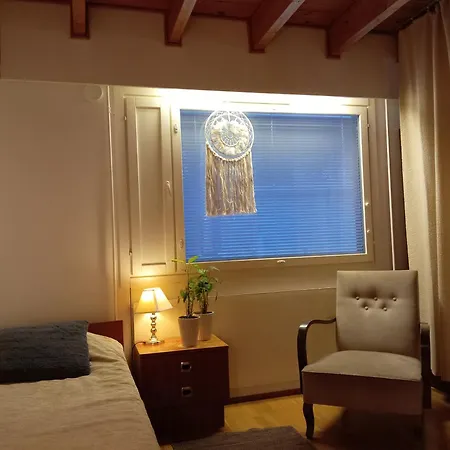 Huoneita Puusaunalla * Oulu