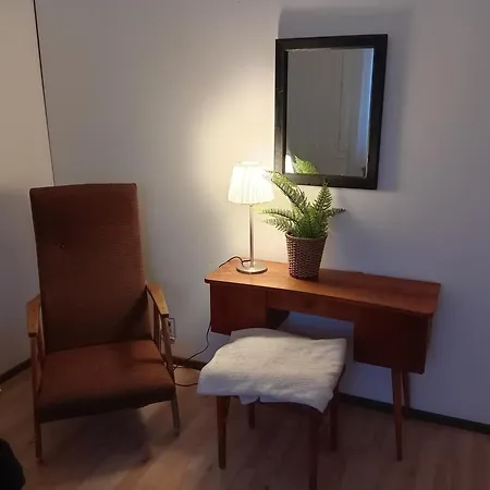Huoneita Puusaunalla Privat bolig *