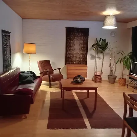 Huoneita Puusaunalla * Oulu